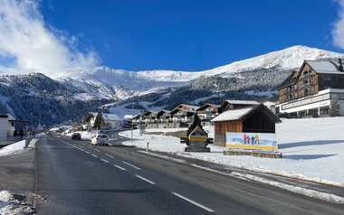 Anreise in die Familien Ski Region Serfaus-Fiss-Ladis im Winter Tirol Österreich | © Serfaus-Fiss-Ladis