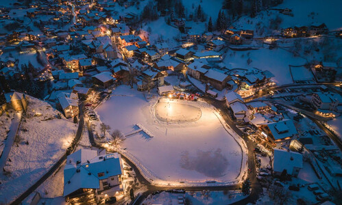 Ladis ice rink