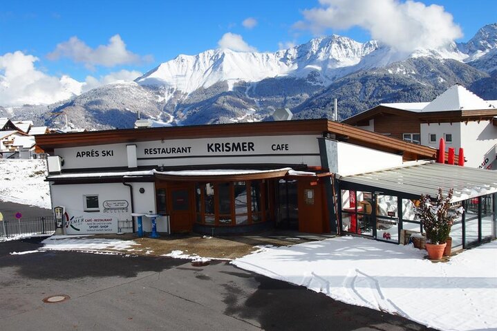 Café Krismer Außenansicht Winter