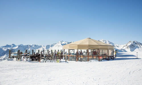 Schirmbar Schönjoch (c) Fisser Bergbahnen GmbH_Fab