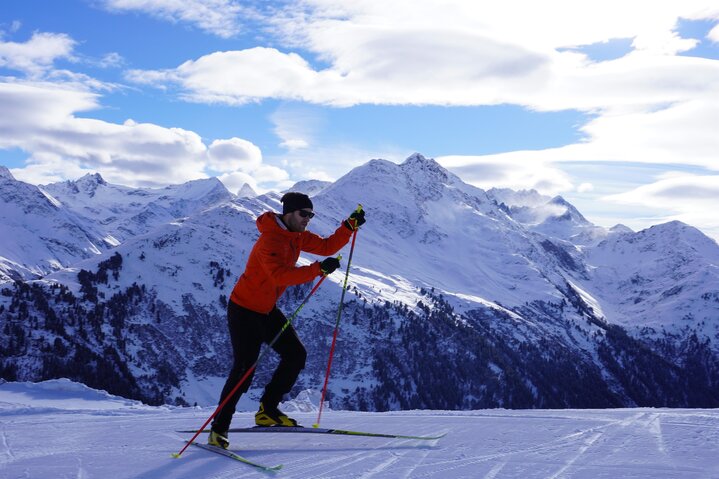 Cross-contry skiing
