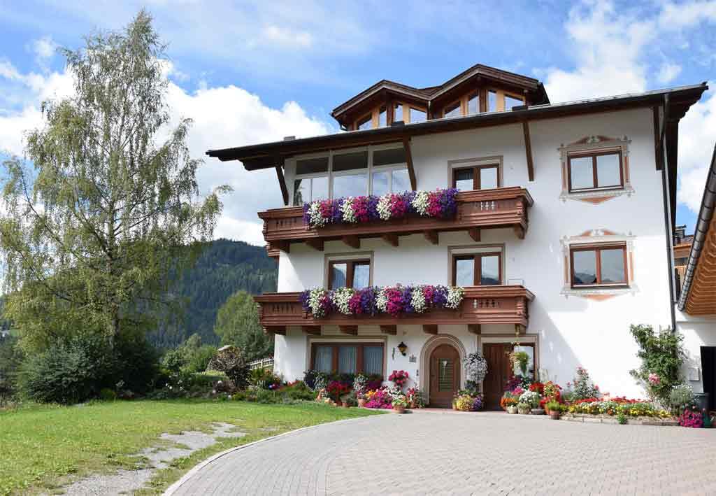 Haus am Föhrenwald Ferienwohnung / Appartement in Serfaus